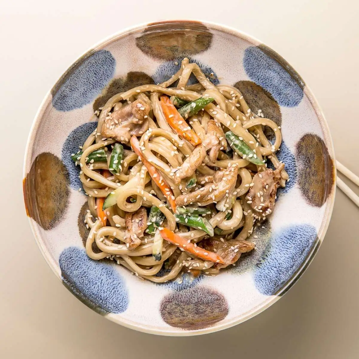 Удон с курицей в сливочном унаги