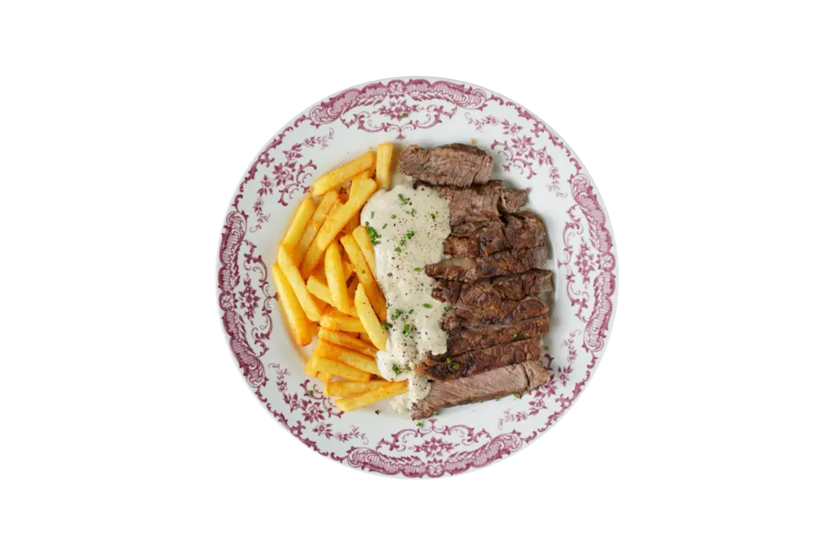 Рибай с картофелем фри и перечным соусом