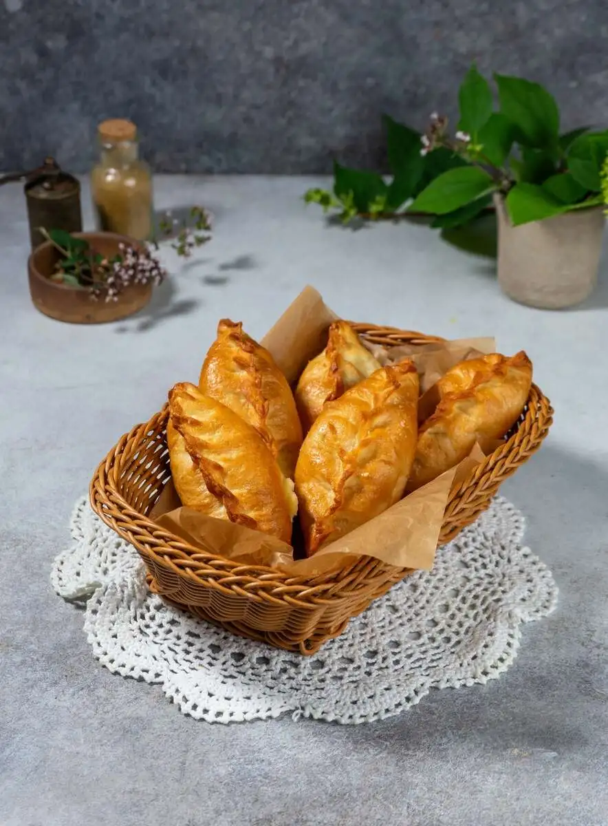 Пирожок с картошкой 