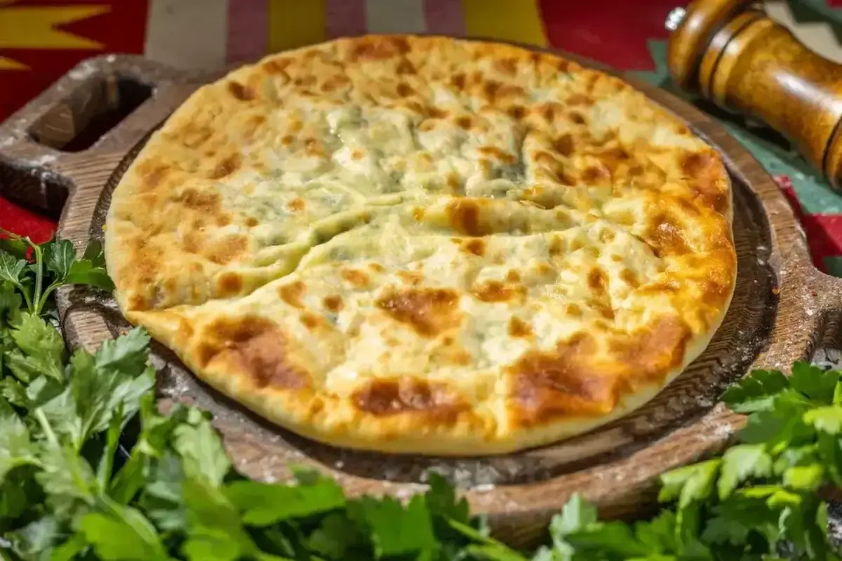 Хачапури с сыром и зеленью