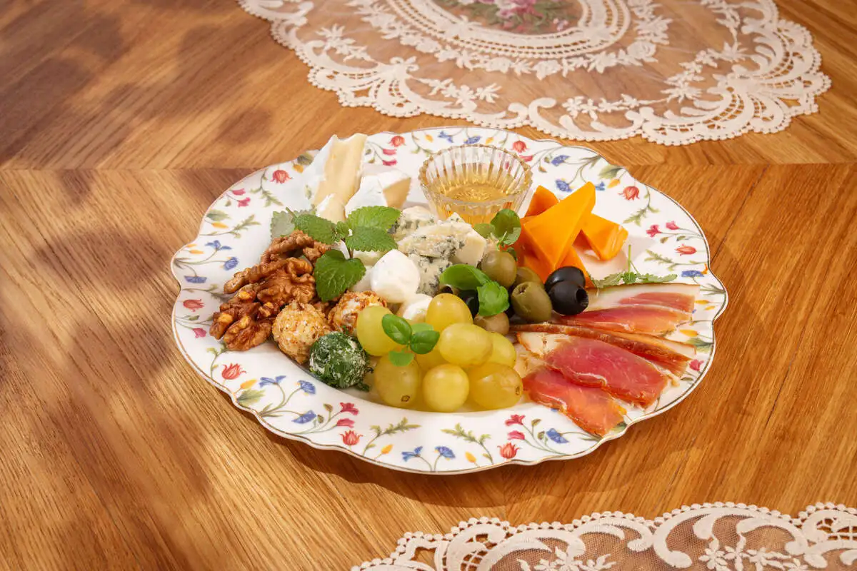 Идеальная тарелка к вину