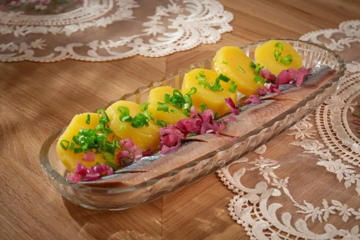 Закуска из селёдочки по-деревенски