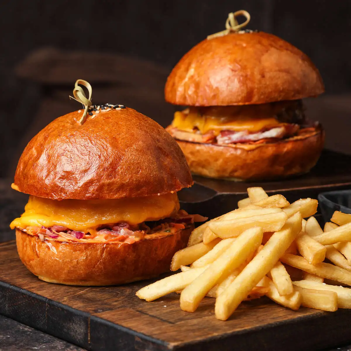 Бургер с куриной котлетой