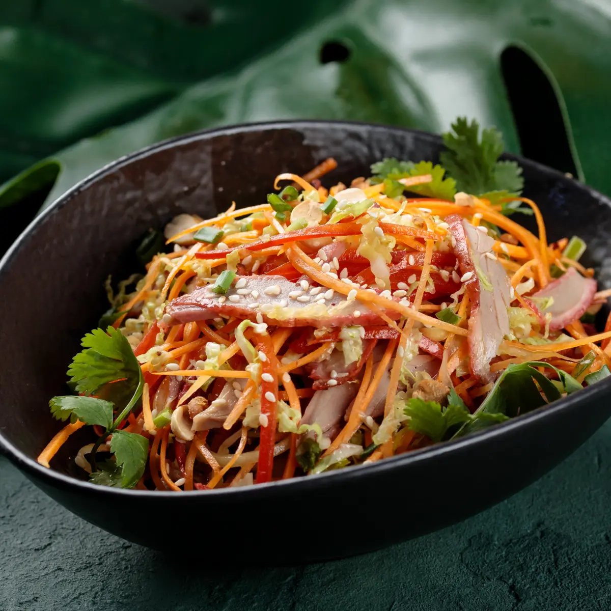 Салат с уткой Бон-Бон