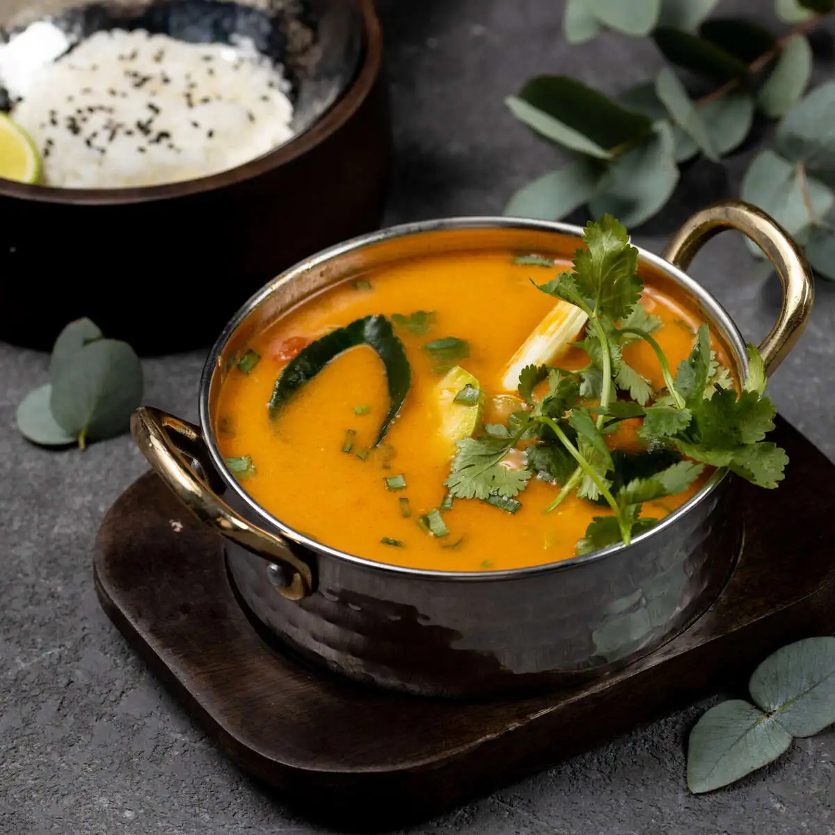 Том Ям королевский