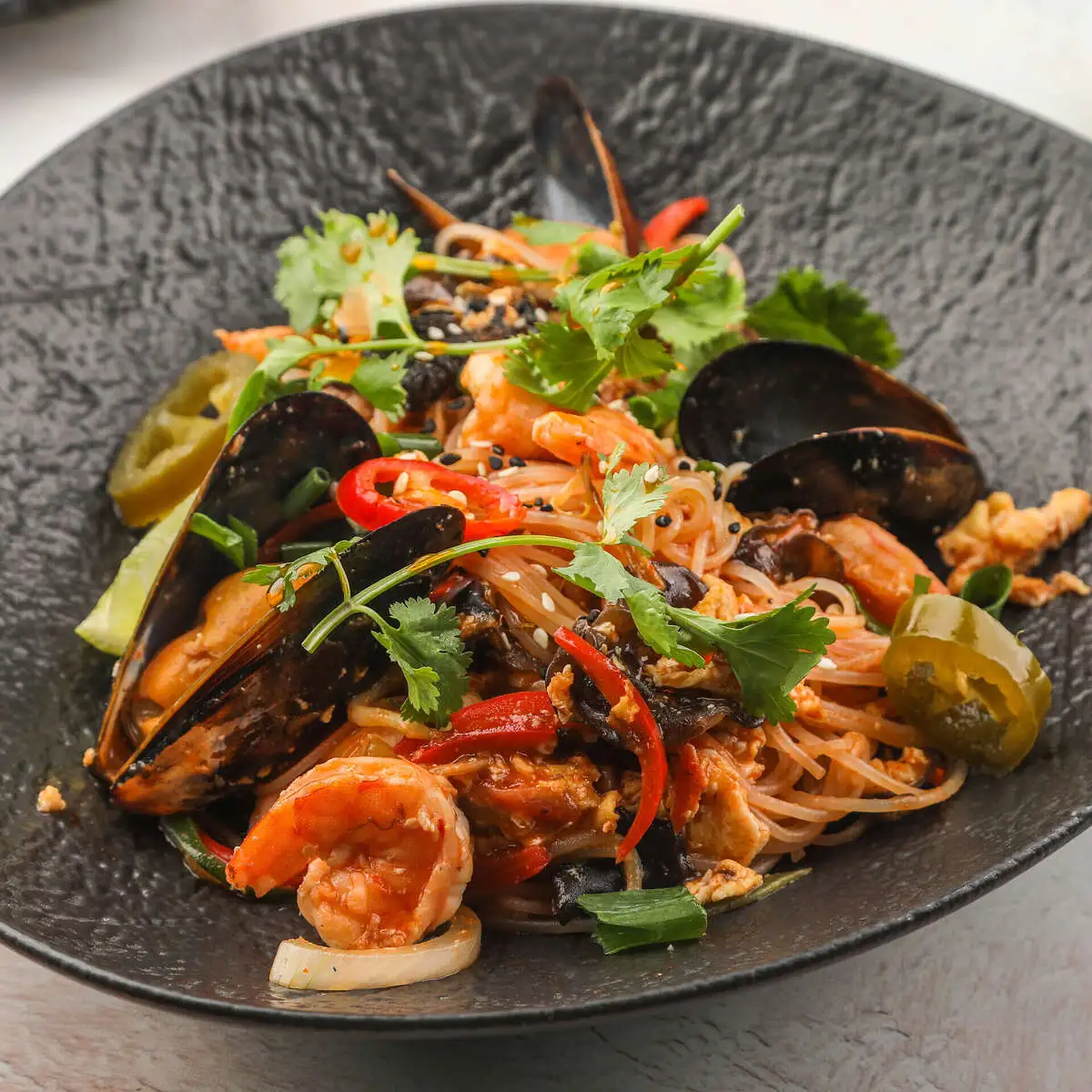  Лапша с креветками по-сингапурски