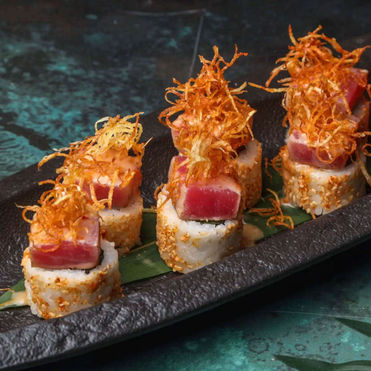 Ролл Татаки Туна