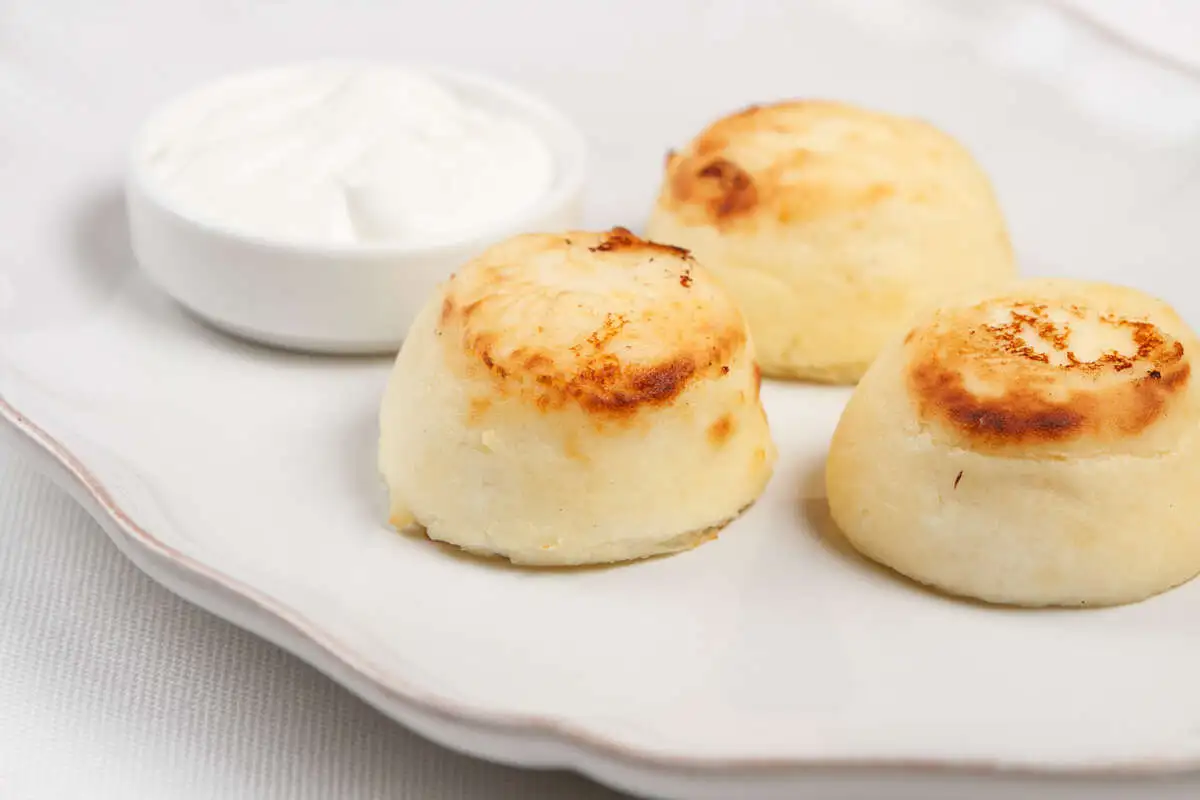 Сырники со сметаной 