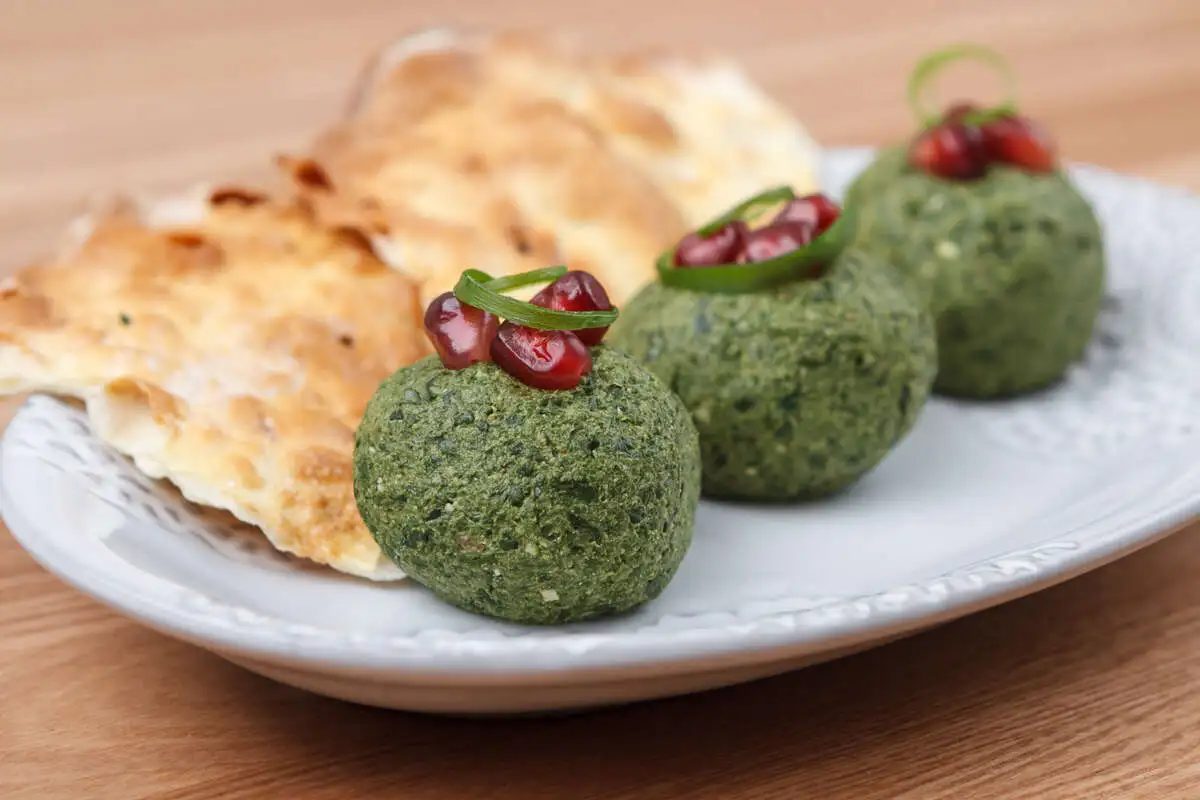 Пхали из шпината