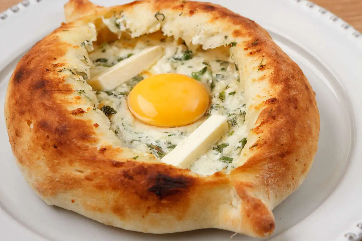 Хачапури Лодочка с зеленью