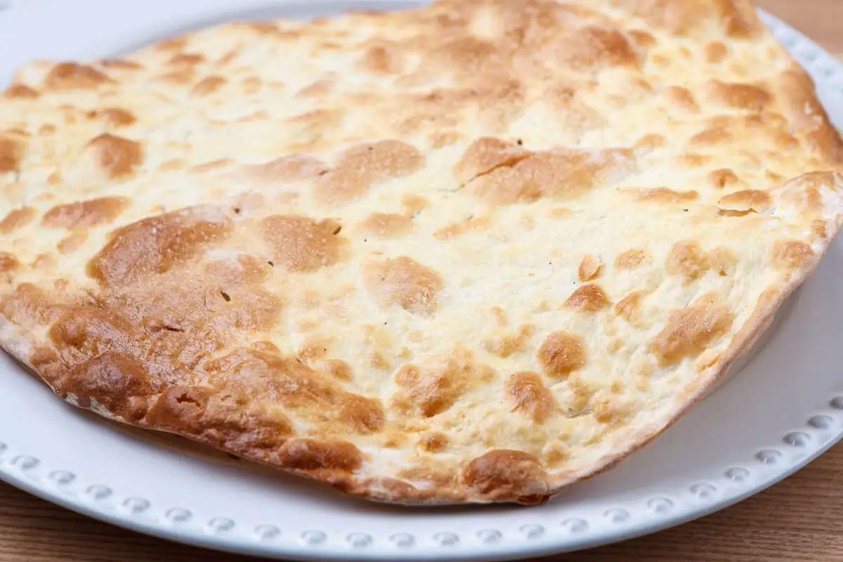 Тонкая хрустящая лепешка с солью