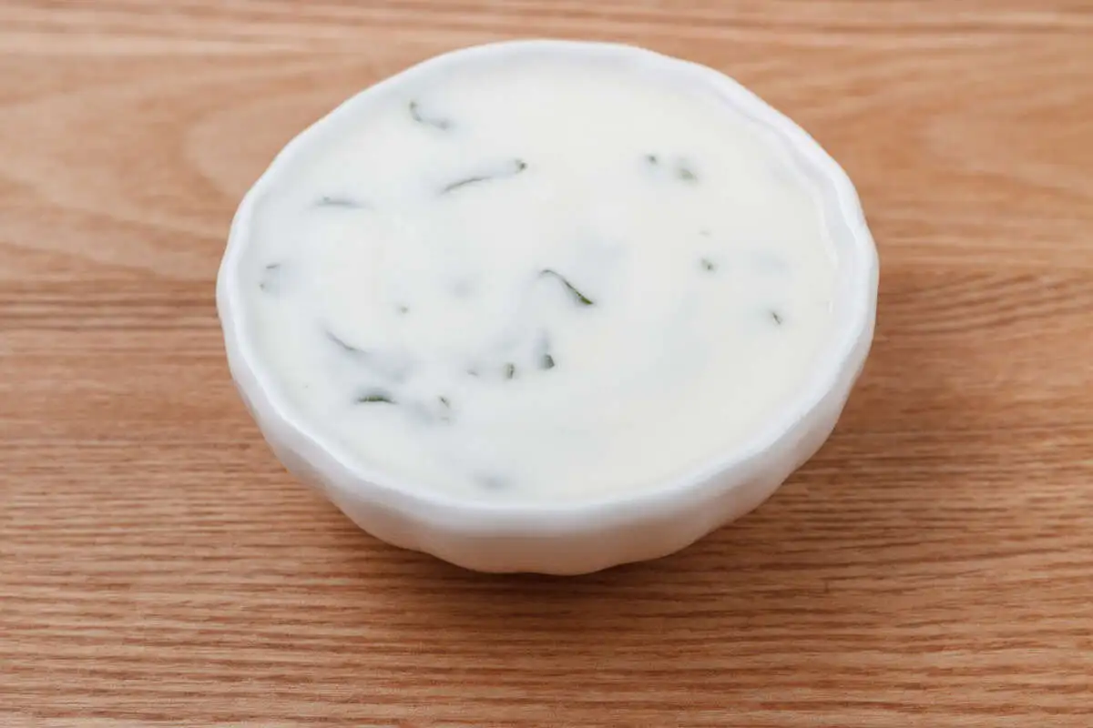 Мацони с зеленью 30г