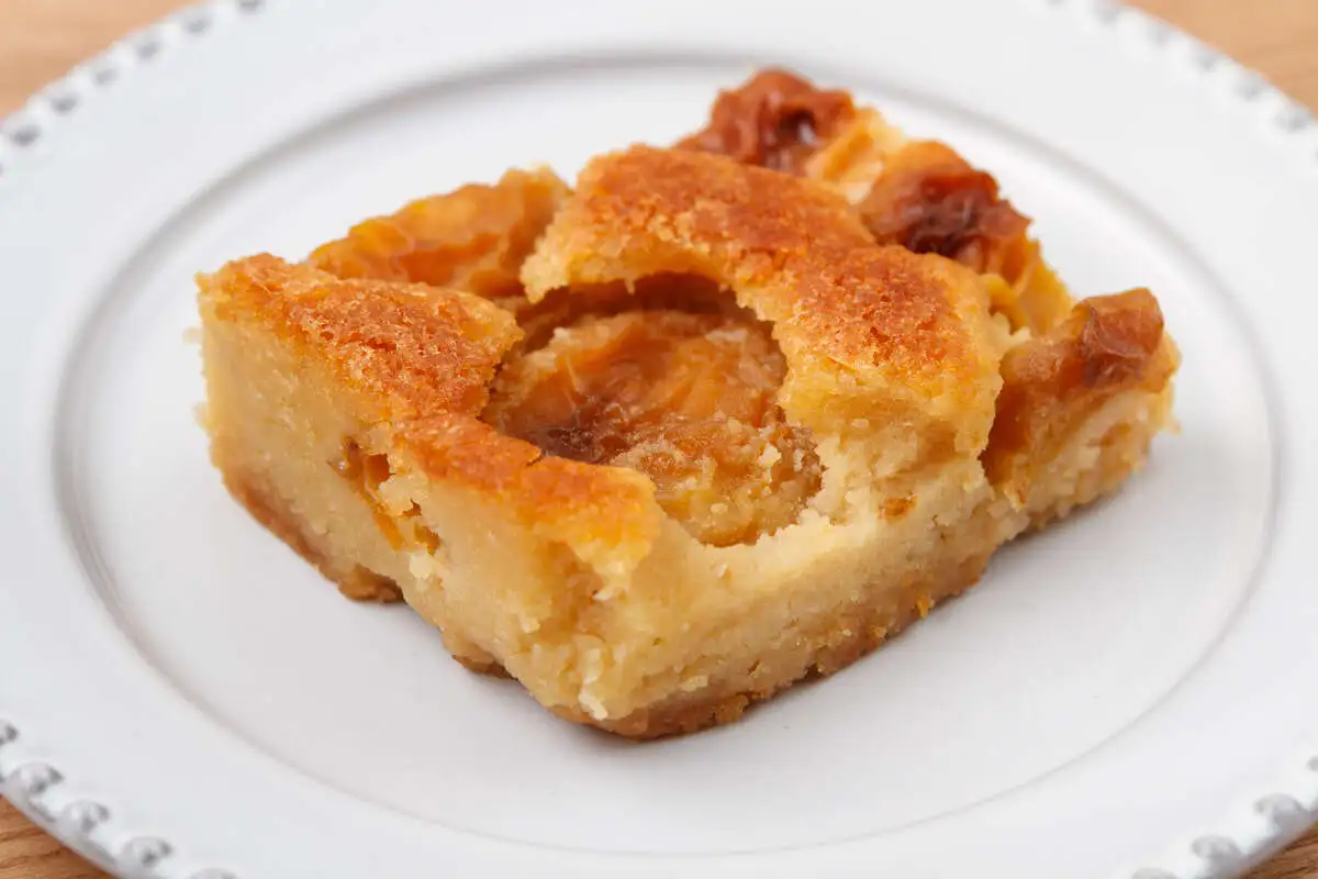 Персиковый миндальный пирог