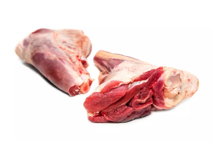 Баранья голяшка на кости зам 1 кг