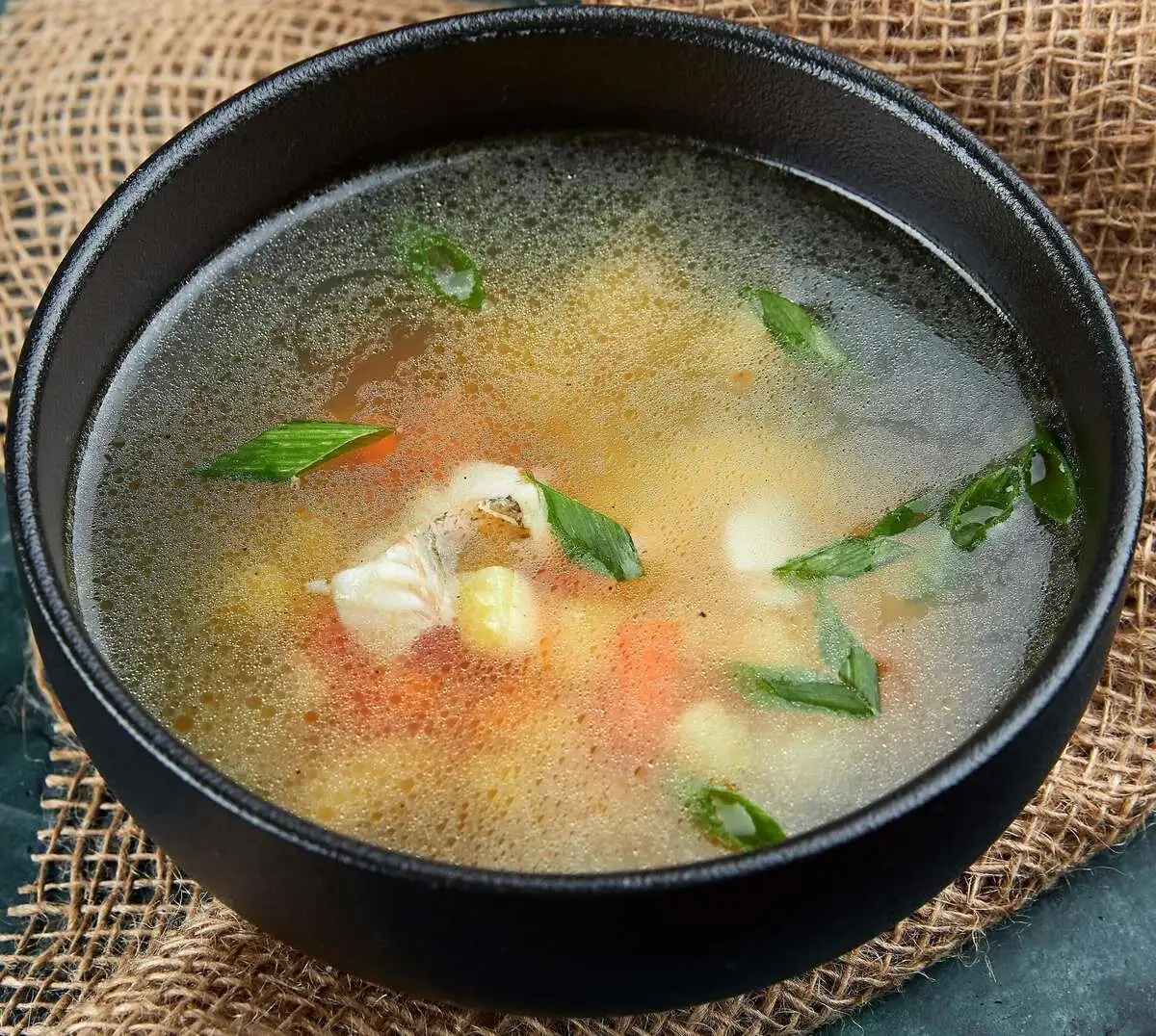 Уха из белой рыбы