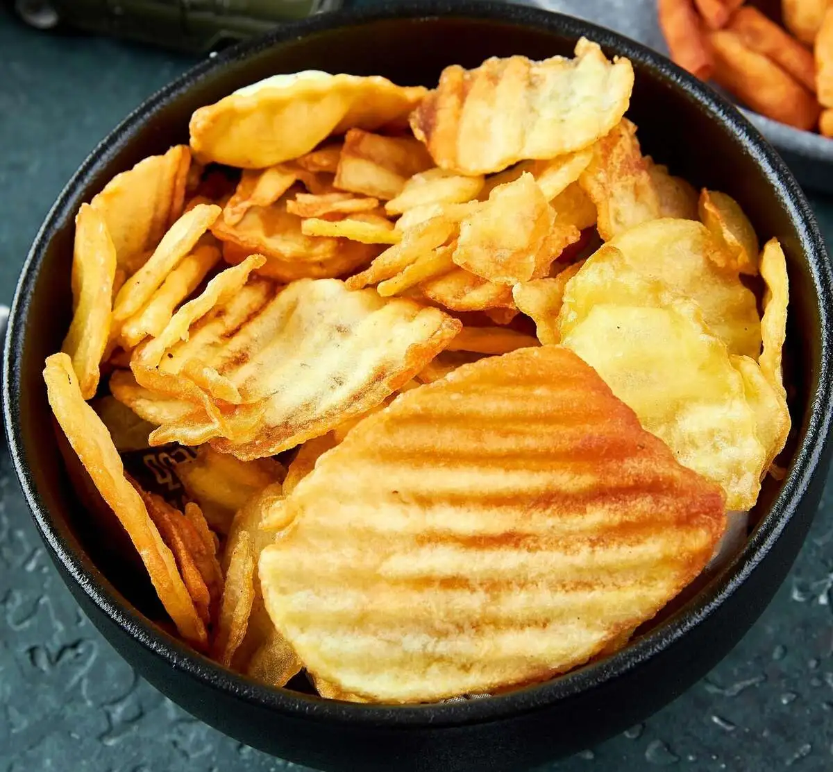 Картофельные чипсы