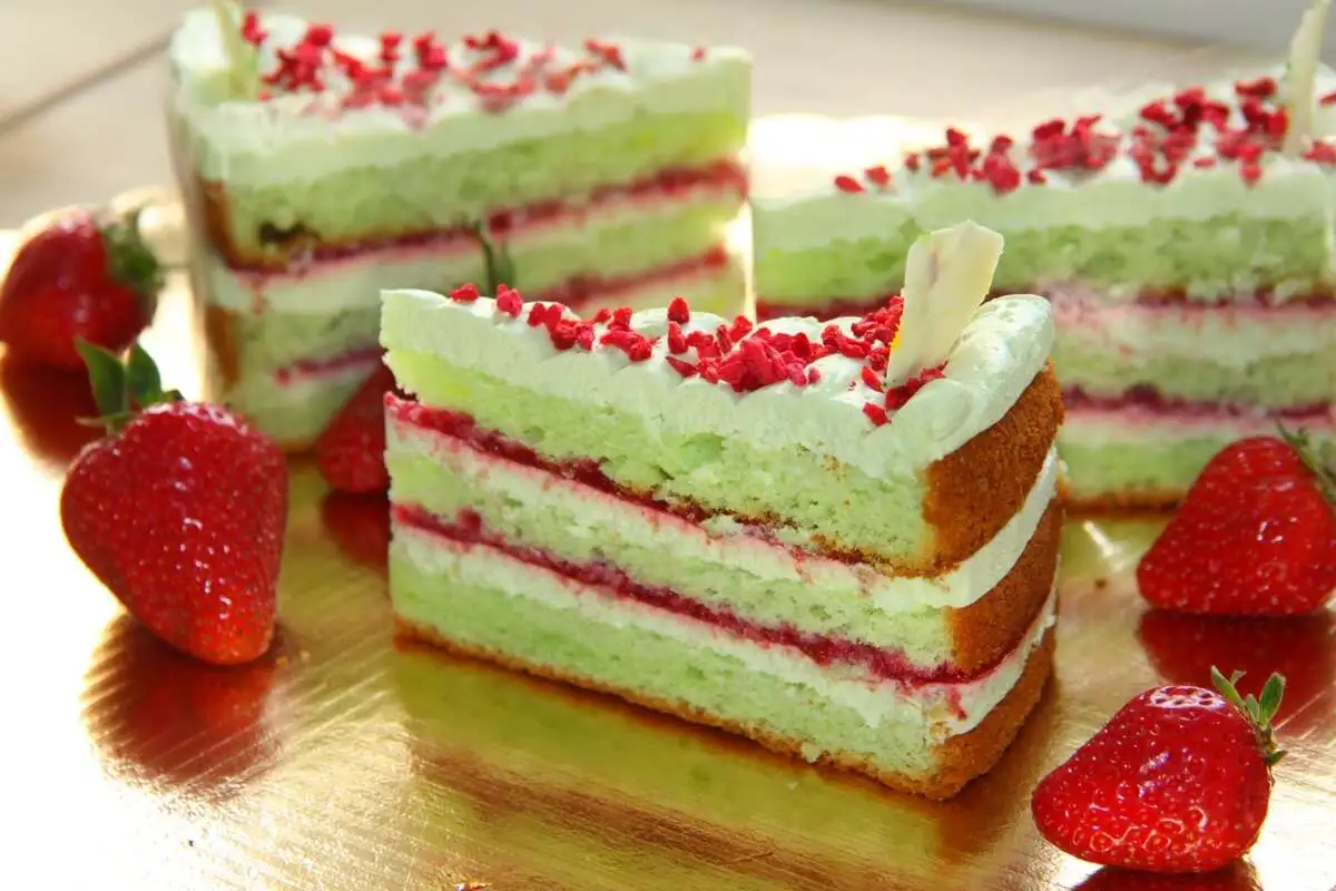 Торт Лимонно-лавандовый