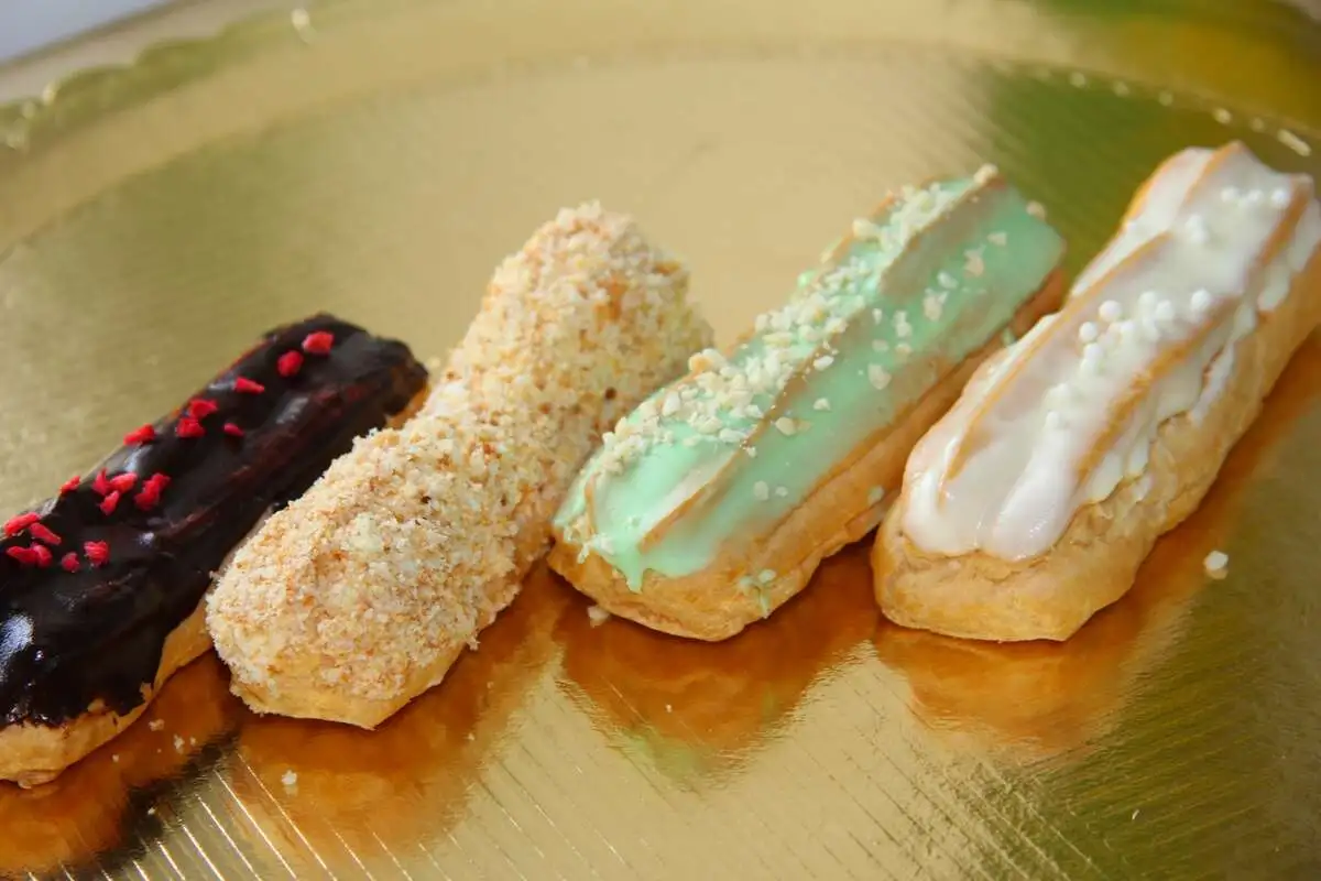 Эклеры с заварным кремом