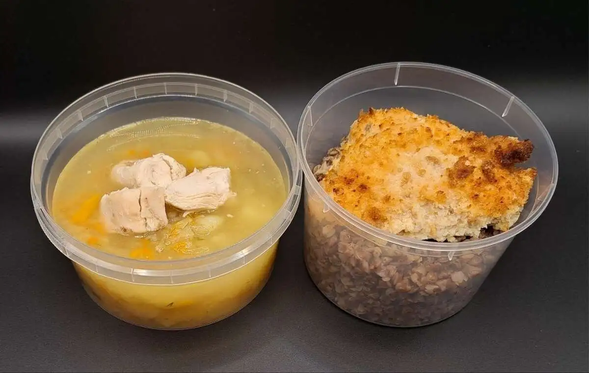 2 Чикен: Щи куриные, Куриная отбивная с гречей