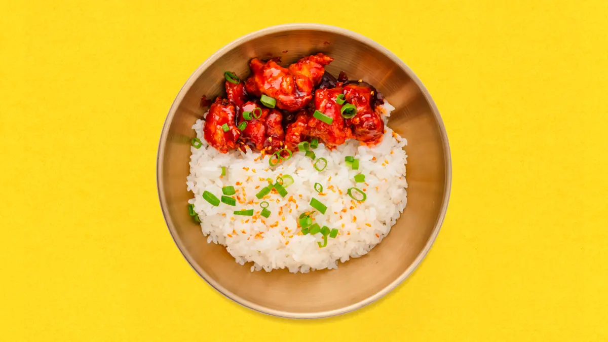 Корейский чикен с рисом в сладко остром соусе