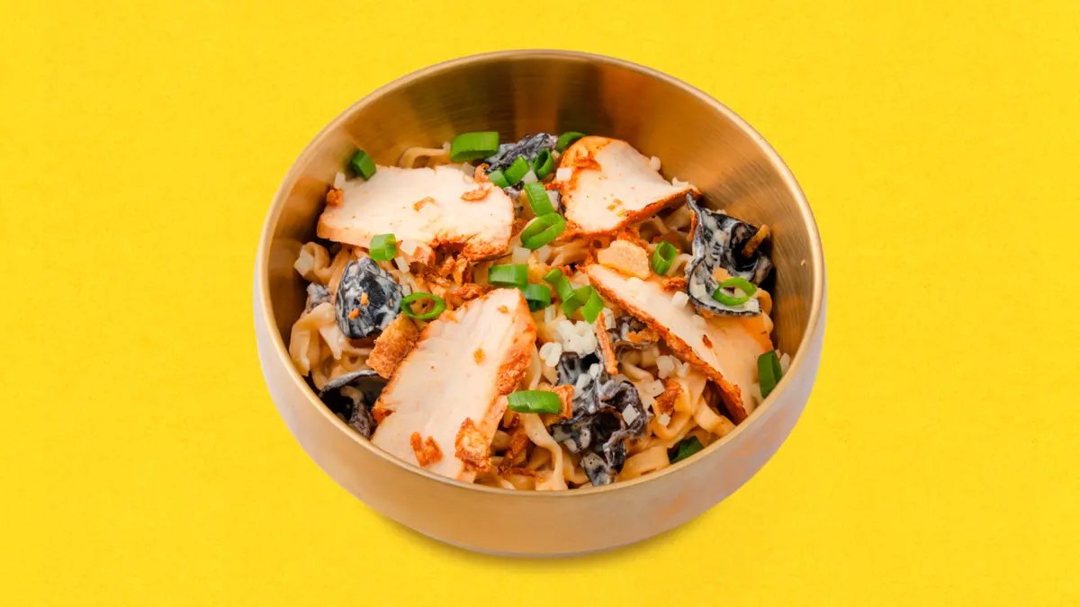 Лапша крем чикен