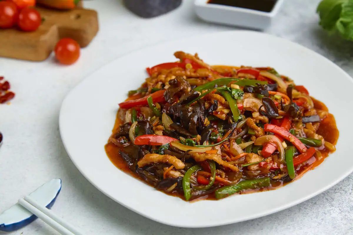 Свинина по сычуаньски   鱼香肉丝  