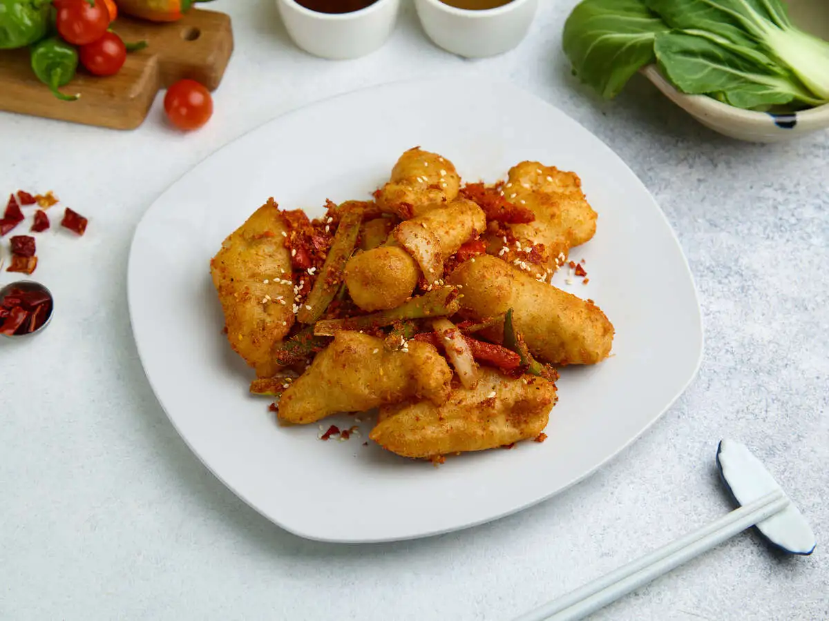 Треска в хрустящем кляре 香辣鳕鱼  Crispy cod