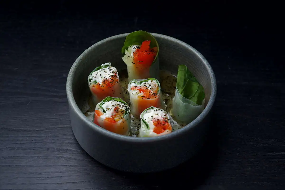 Фреш ролл с печеным перцем и овощами
