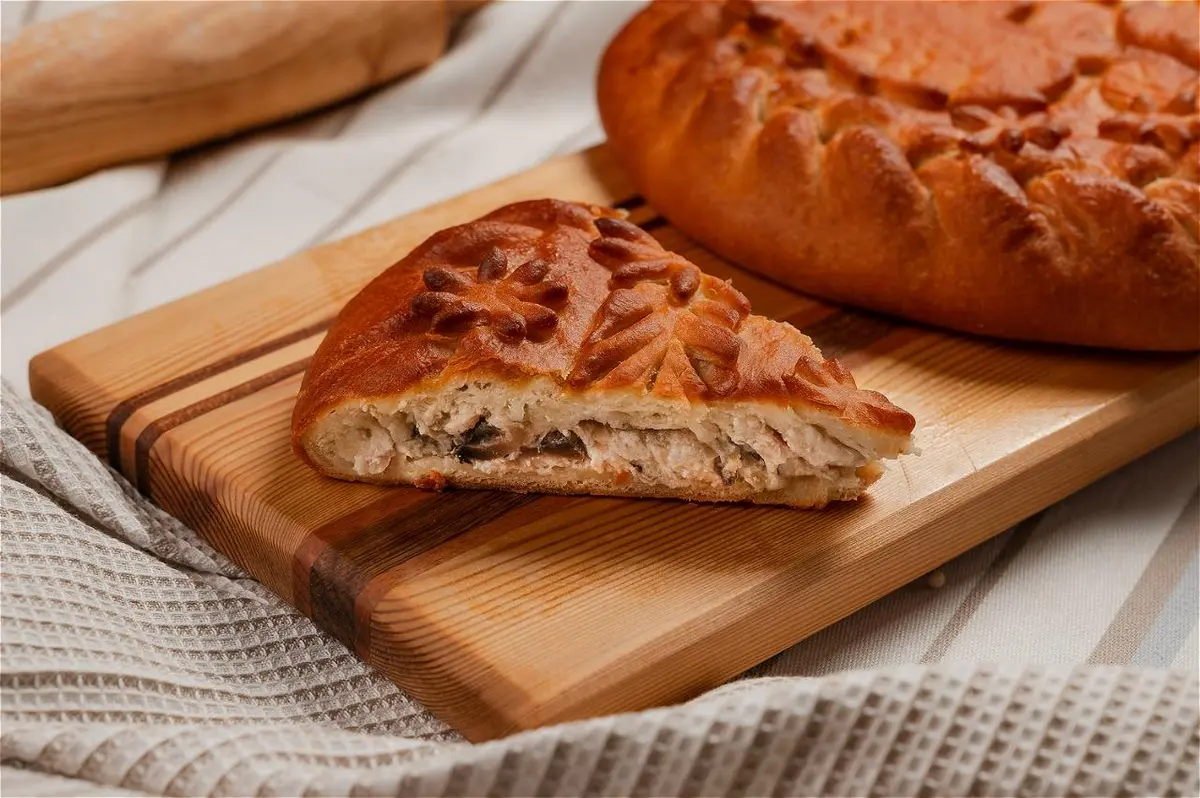 Пирог с курицей и грибами