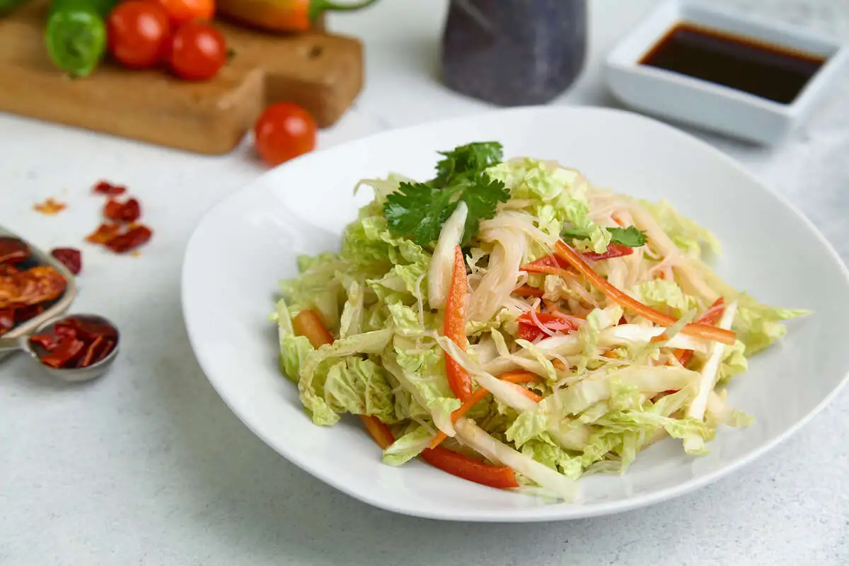 Салат по-пекински с фунчозой 北京凉菜