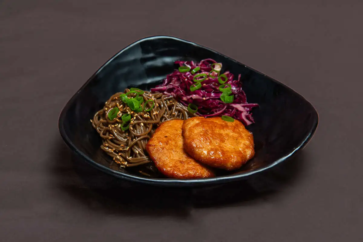 Somon Köfte & Soba