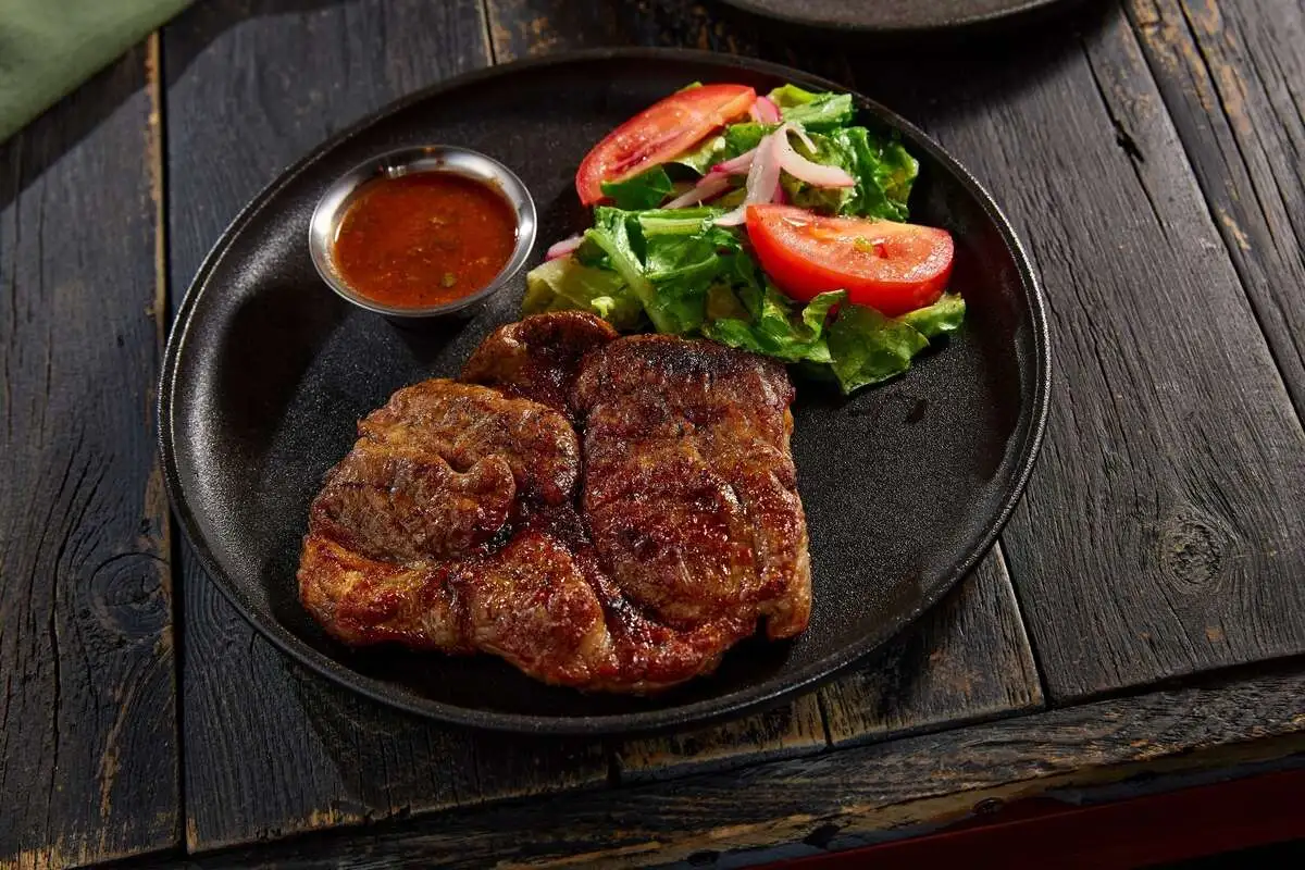 Стейк из свиной шеи