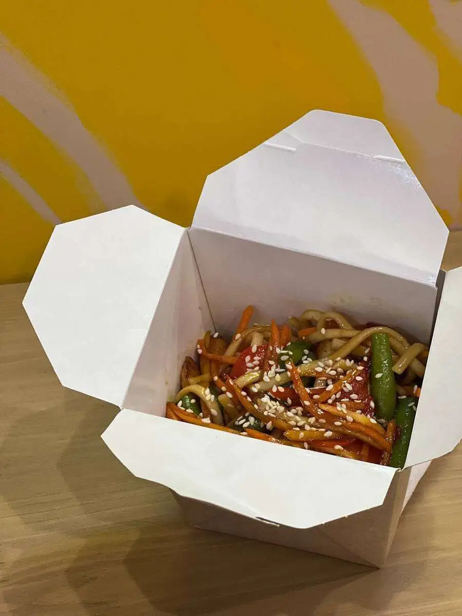 Wok c курицей