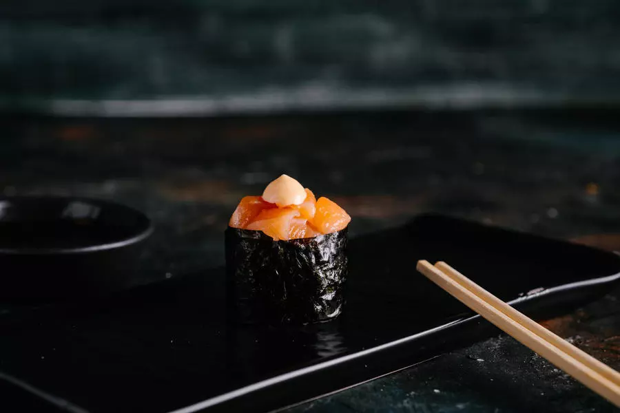 Gunkan Spicy Salmon