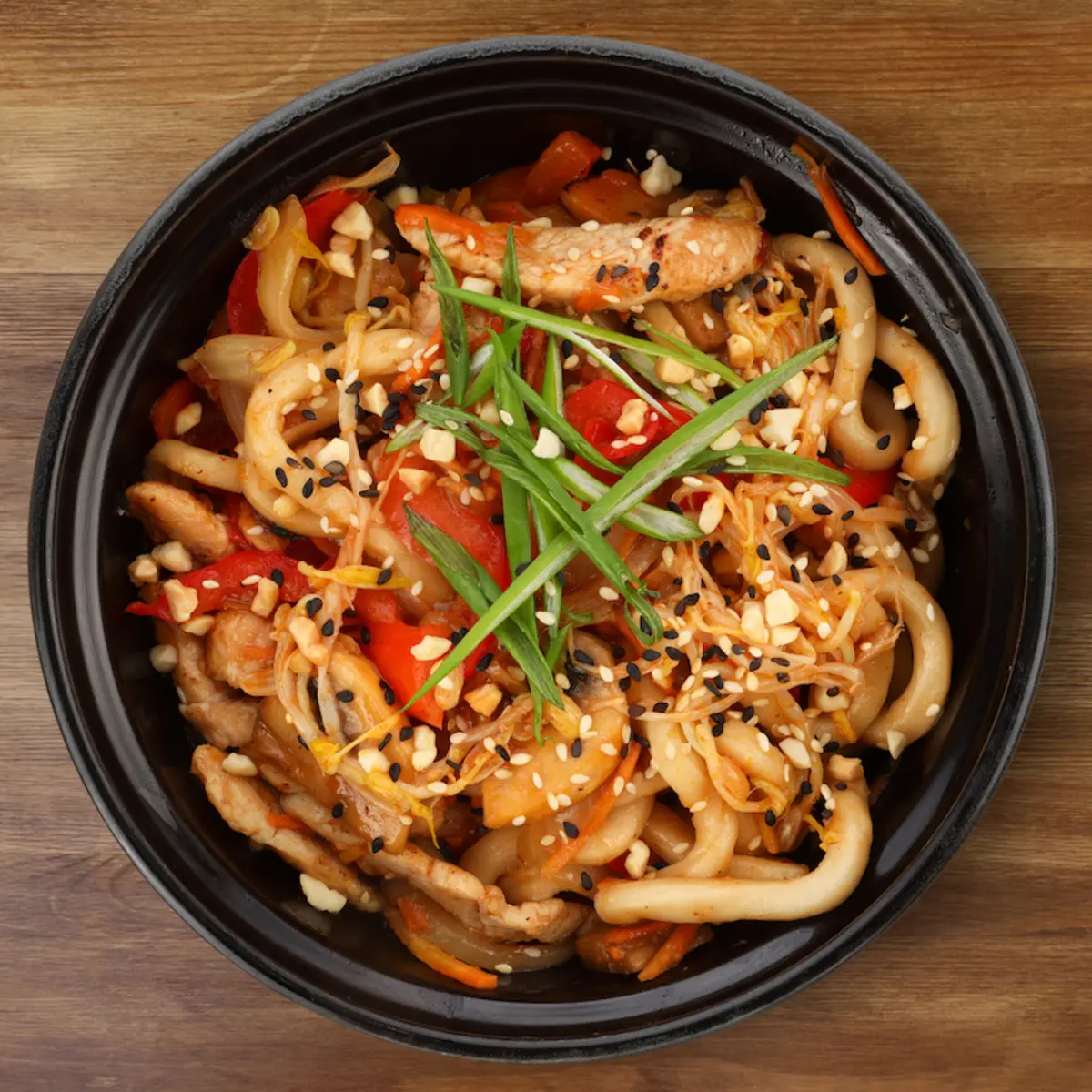 Лапша с курочкой по-кантонски