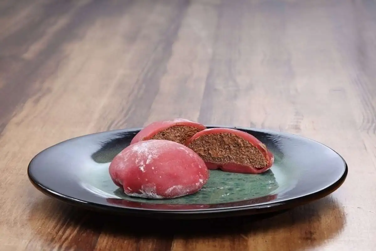 Моти с начинкой малина-шоколад