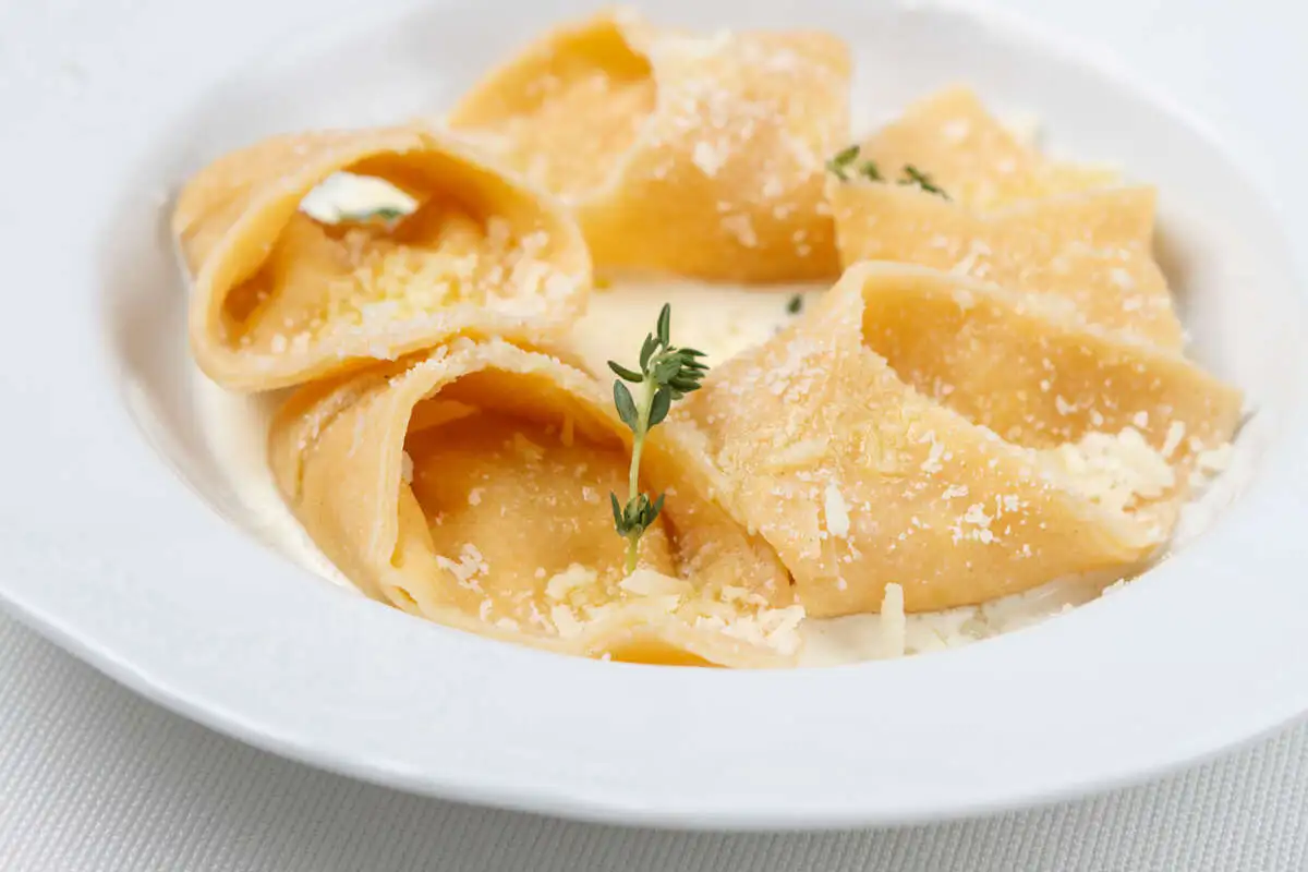 Равиоли с крабом и креветкой