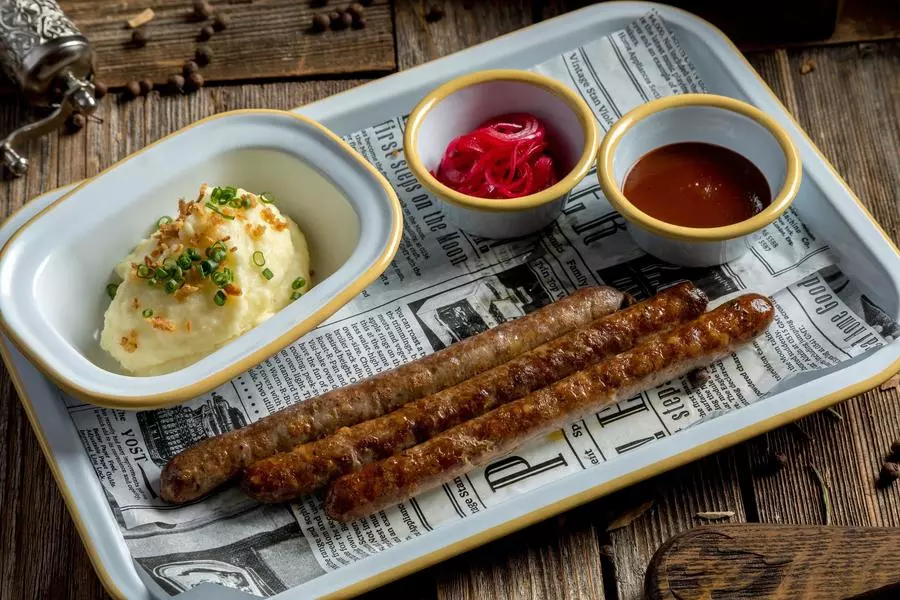 Колбаски из индейки и курицы