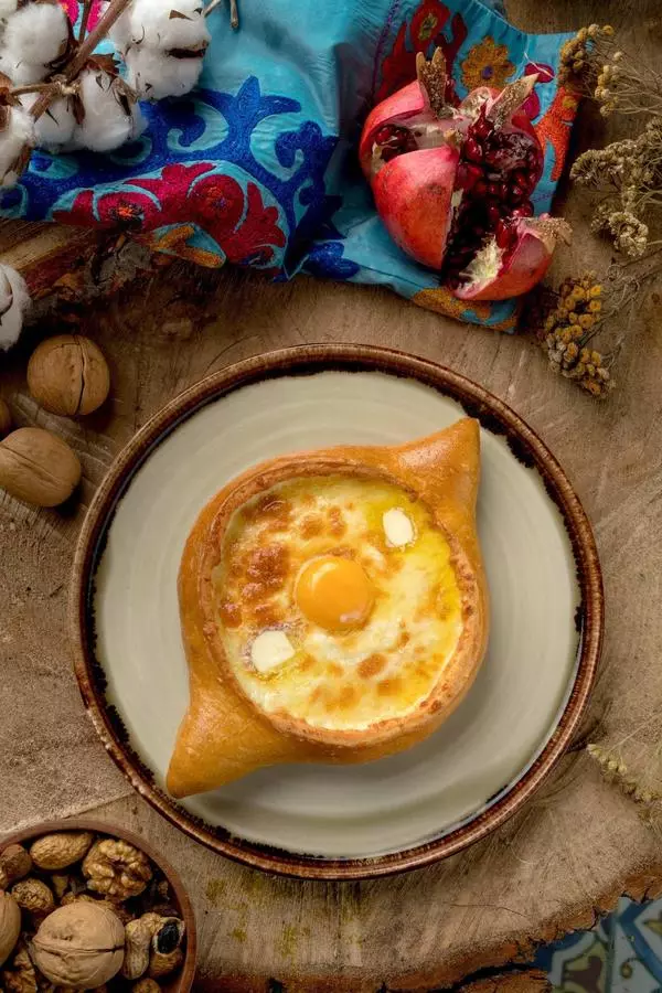 ХАЧАПУРИ ПО-АДЖАРСКИ