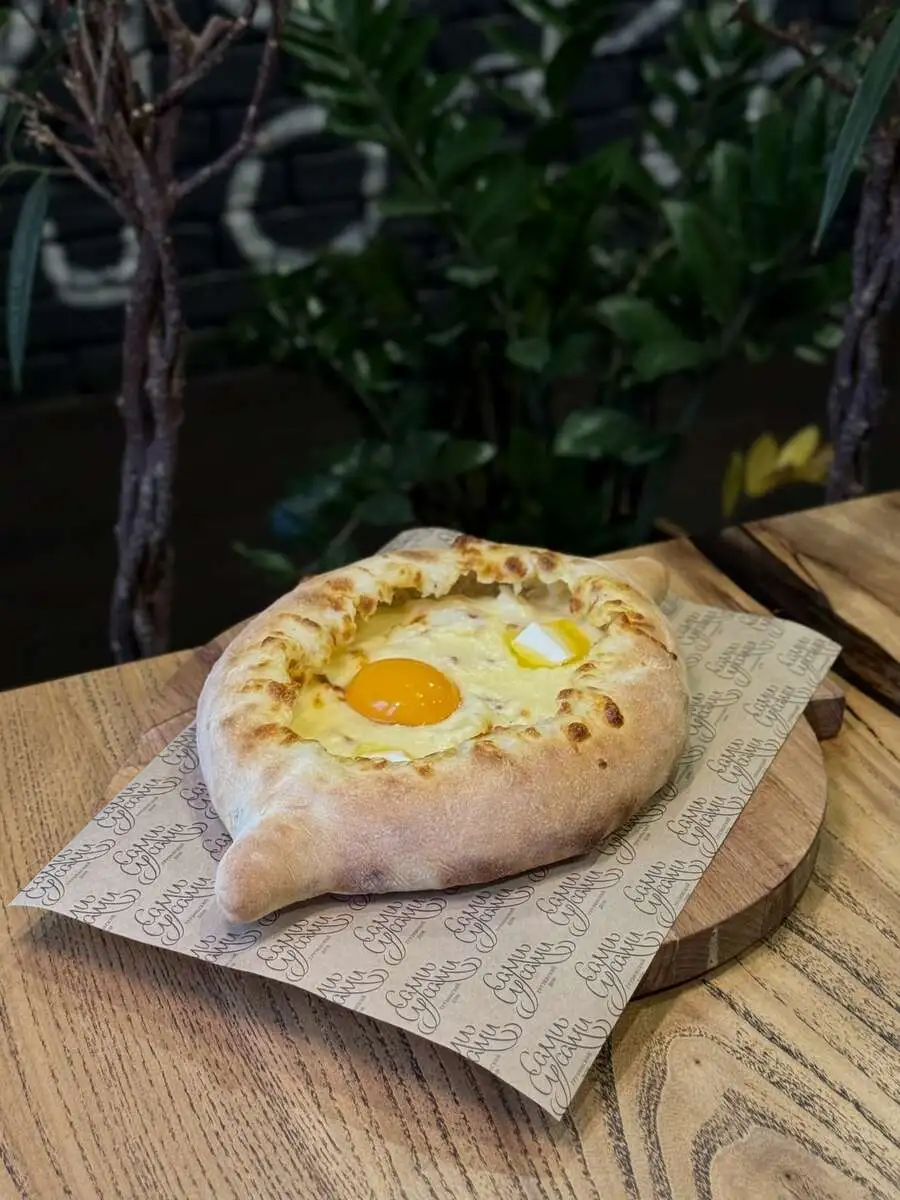 Хачапури по-аджарски от Бадри