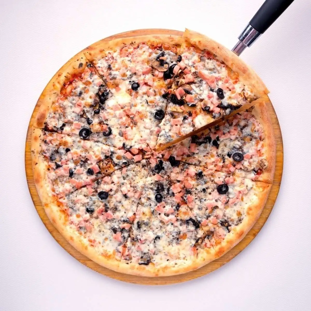 Ветчина с грибами пицца