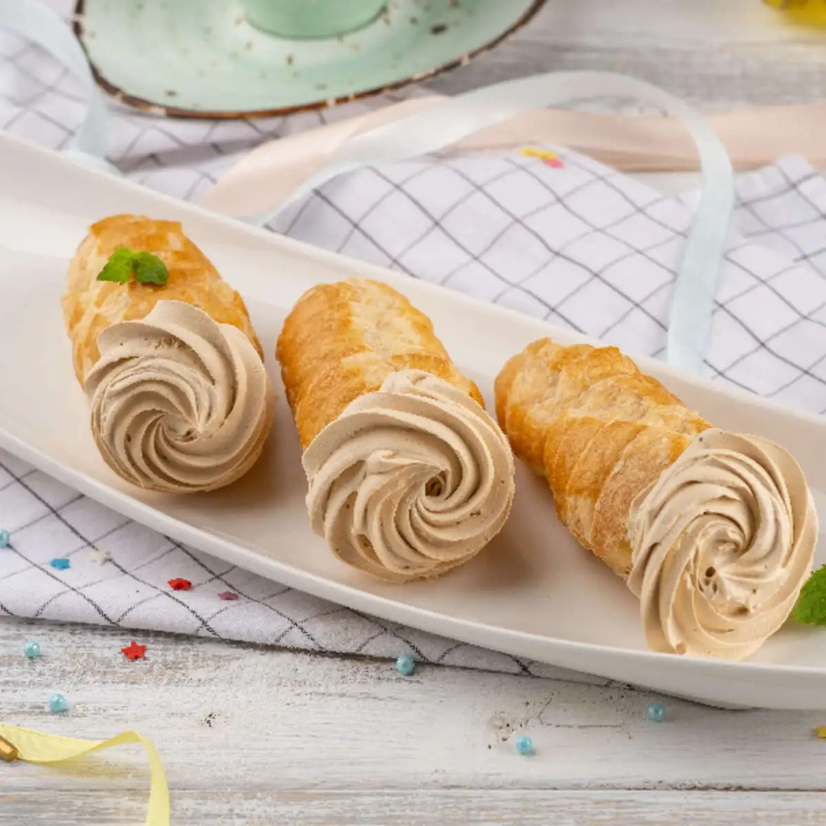 Трубочка с масляным кремом