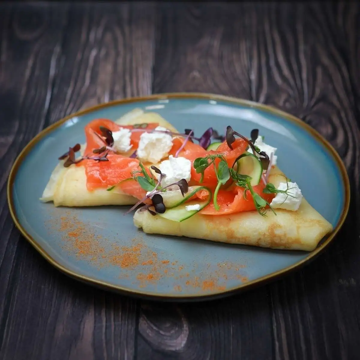 Блины с лососем