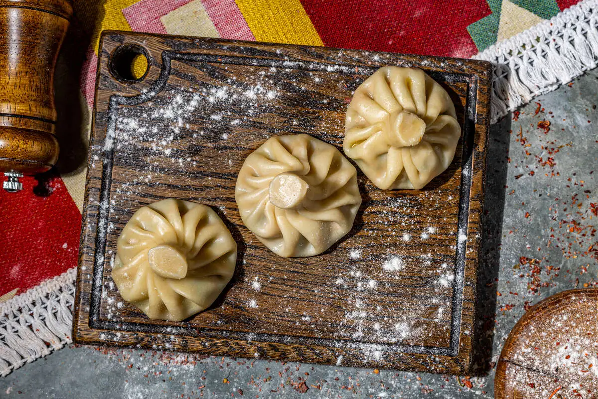 Хинкали с курицей и копченным сулугуни замороженные