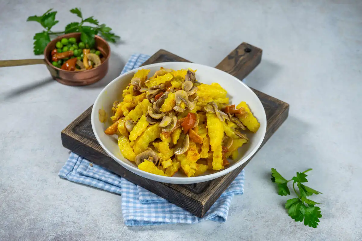 Картофель жаренный с грибами 