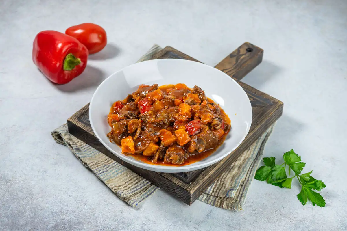 Говядина с овощами 