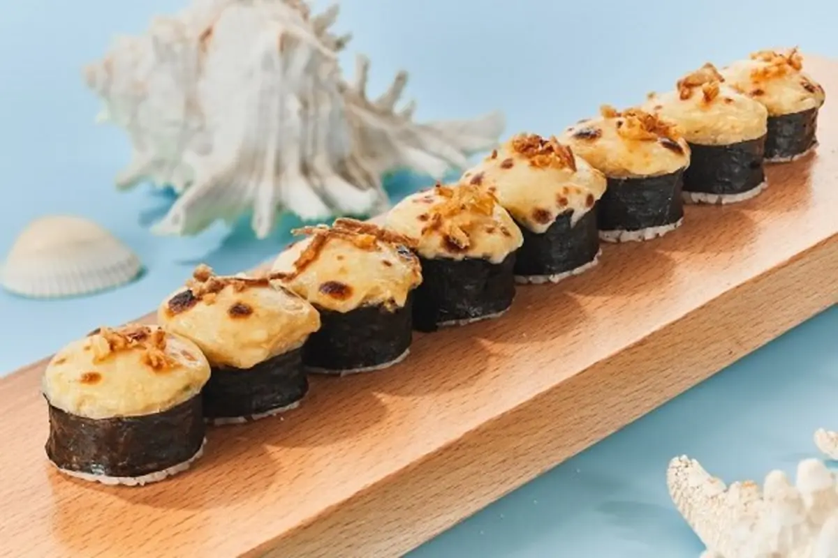 Ролл запеченный с курицей
