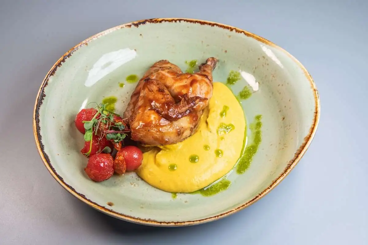 Цыпленок корнишон с пюре 350г