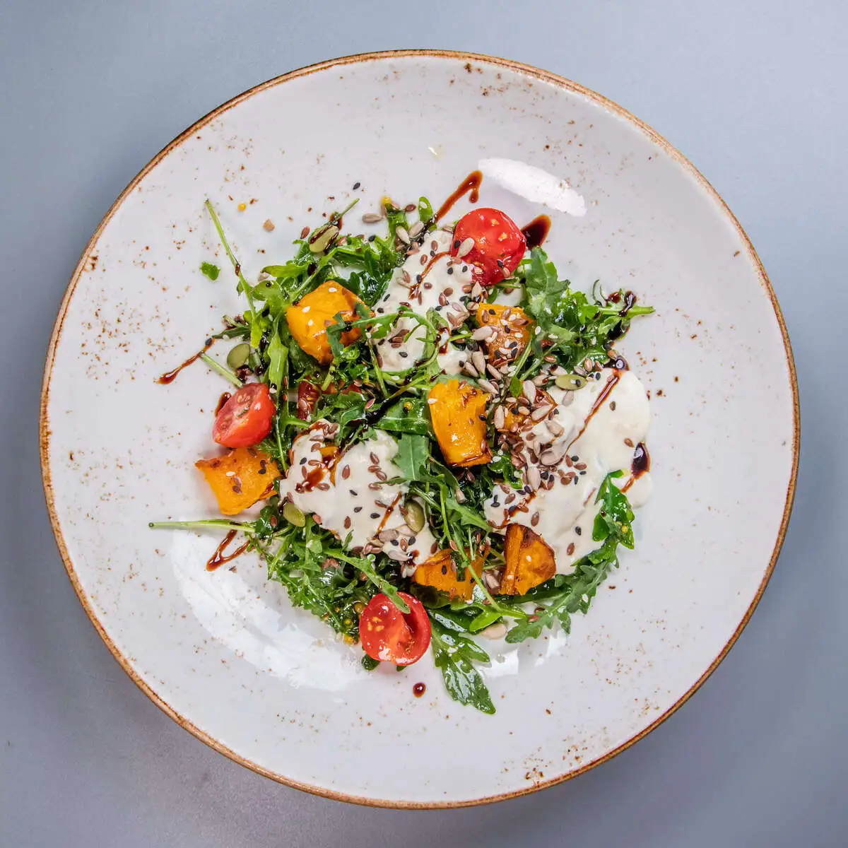 Салат с печеной тыквой 150г