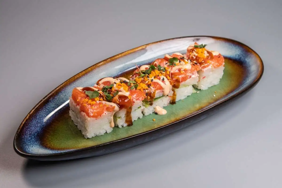 Осидзуси с лососем 210г